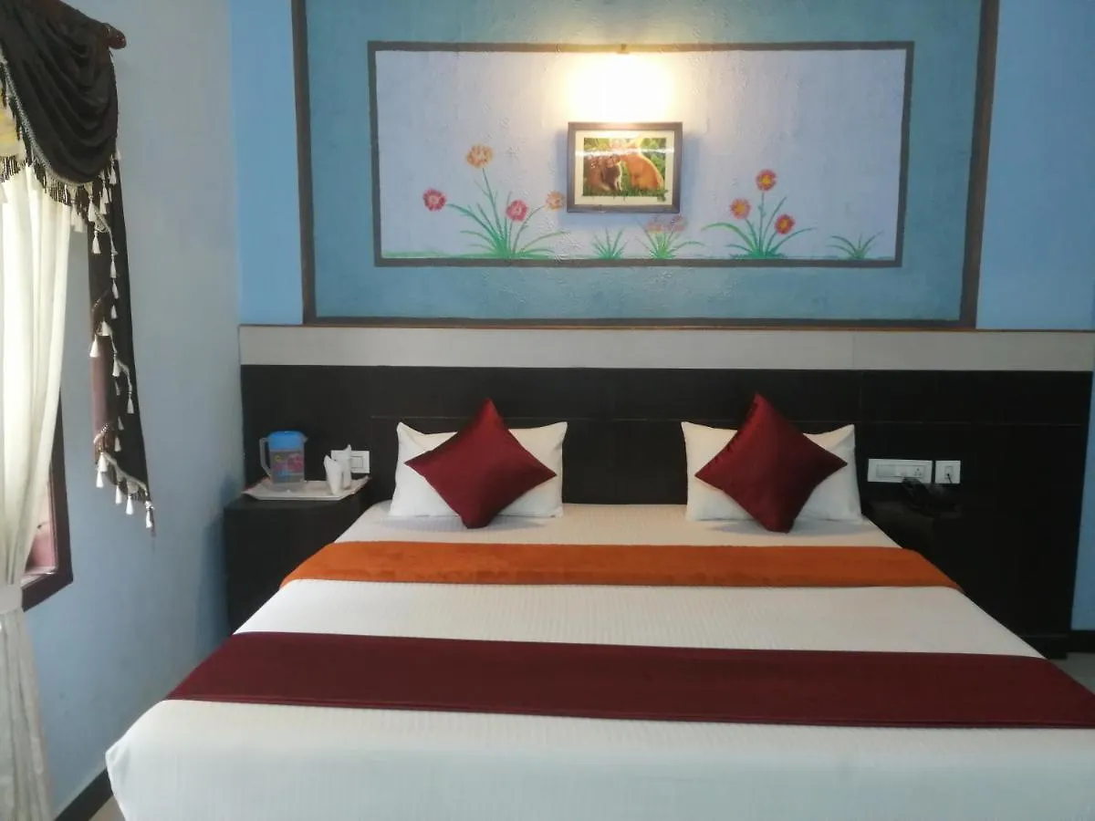 Hotel Sundarms Hill Crest Munnar