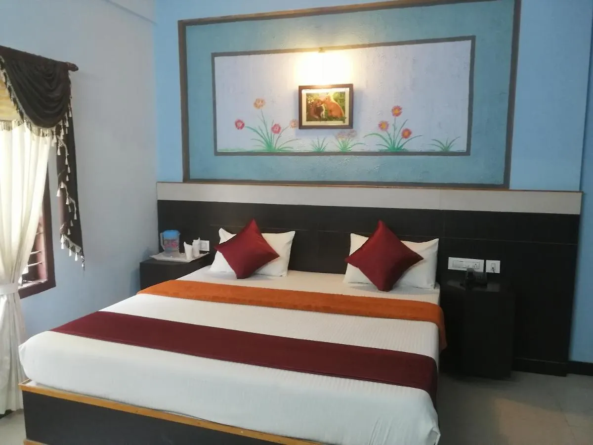 Hotel Sundarms Hill Crest Munnar