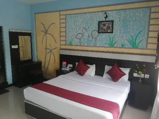 **  Hotel Sundarms Hill Crest Munnar Indie