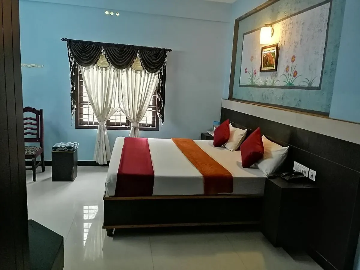 Hotel Sundarms Hill Crest Munnar Indie
