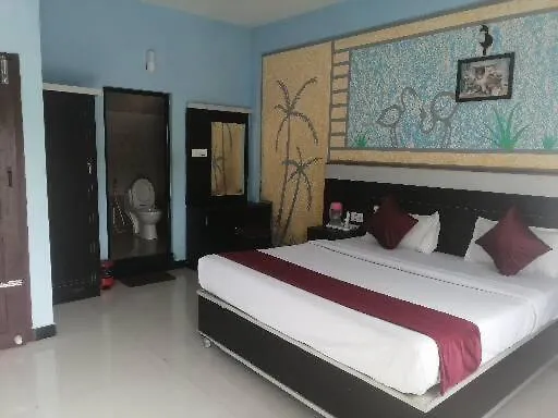 Hotel Sundarms Hill Crest Munnar