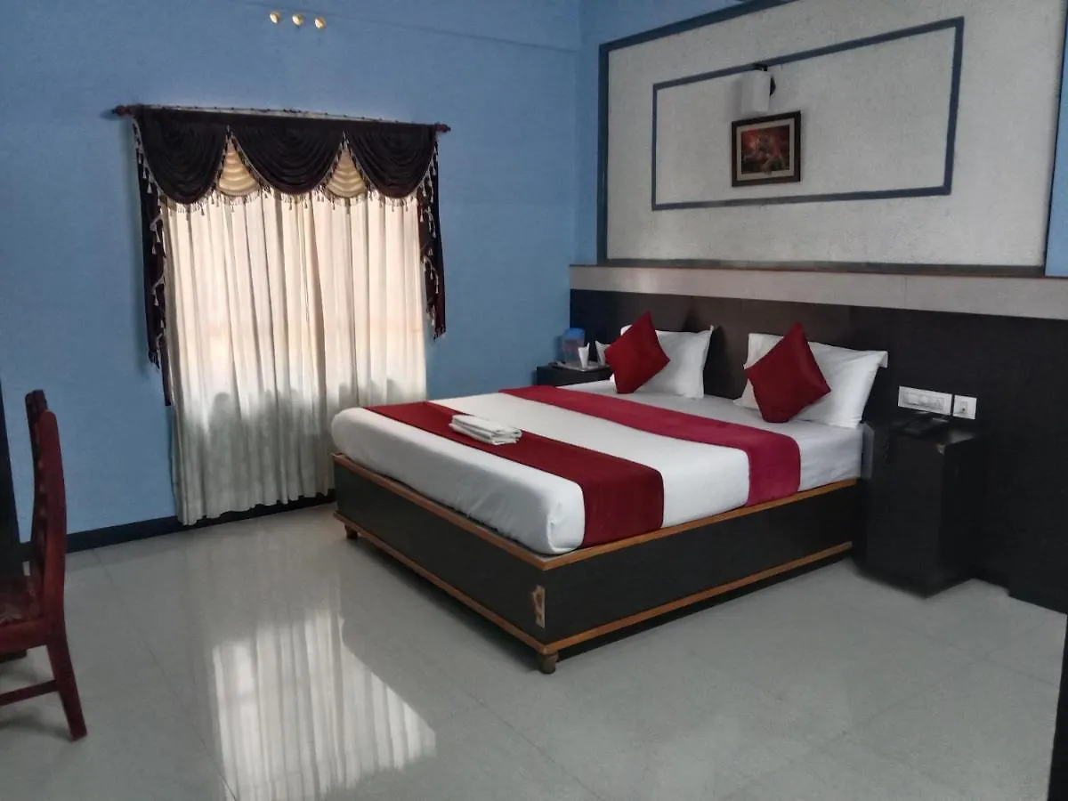 Hotel Sundarms Hill Crest Munnar